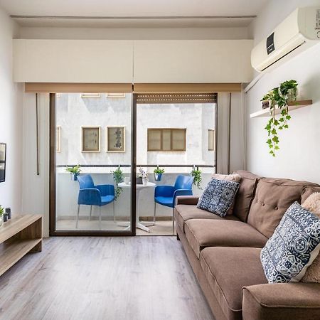 Eleni'S 1-Br Apt In Larnaca Center Bagian luar foto
