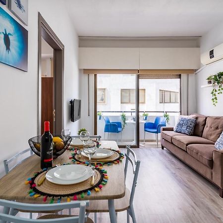 Eleni'S 1-Br Apt In Larnaca Center Bagian luar foto