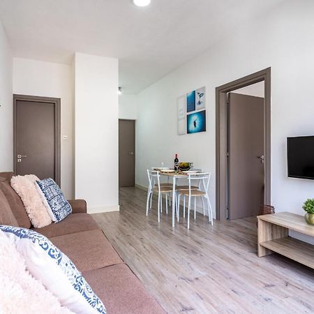 Eleni'S 1-Br Apt In Larnaca Center Bagian luar foto
